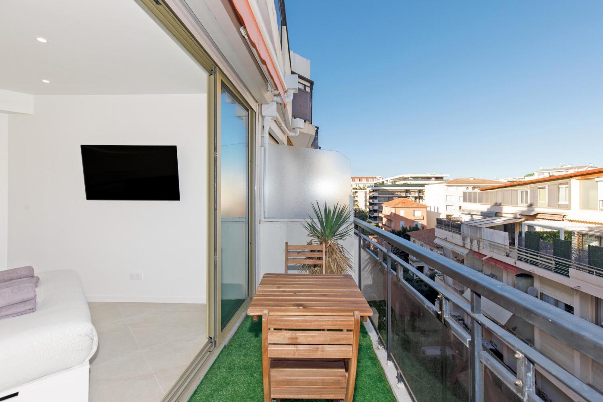 Maubourg Tower - - Clim - Wifi - Festivals Cannes